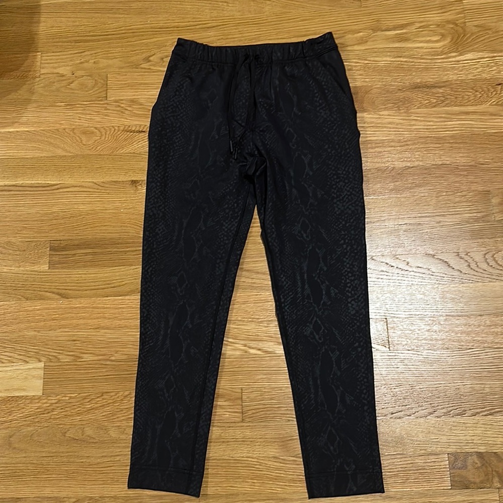 Lululemon joggers